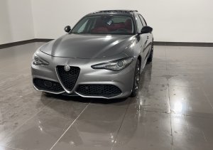 Alfa Romeo- Giulia 2.2 JTDM Veloce Q4 210cv auto